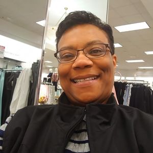 Meet your Posher, Renita